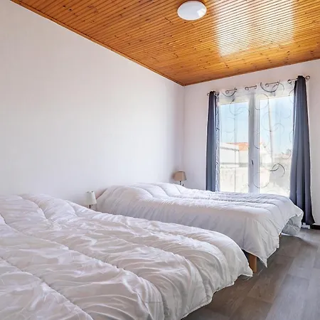 펜션 Agreable Maison Pour 6 A